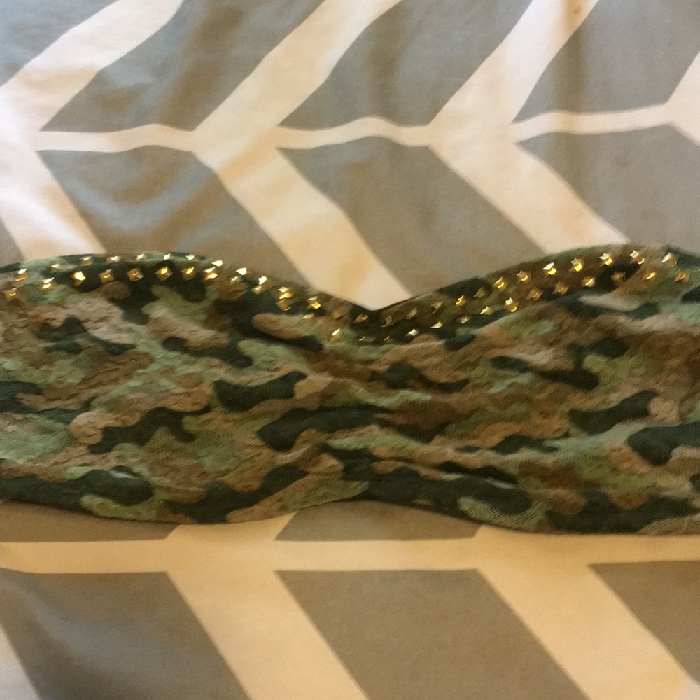 Victoria’s Secret Pink camo bandeau L